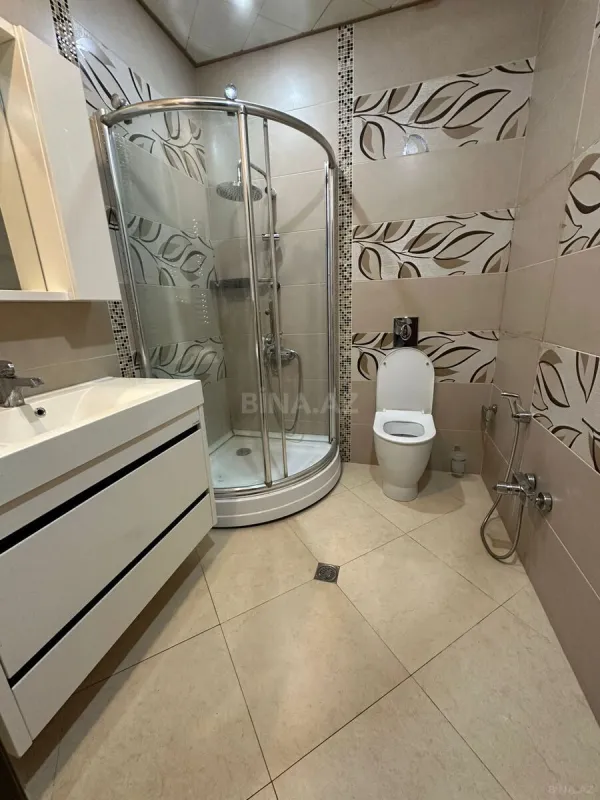 Kirayə verilir 4 otaqlı mənzil 147 m²
