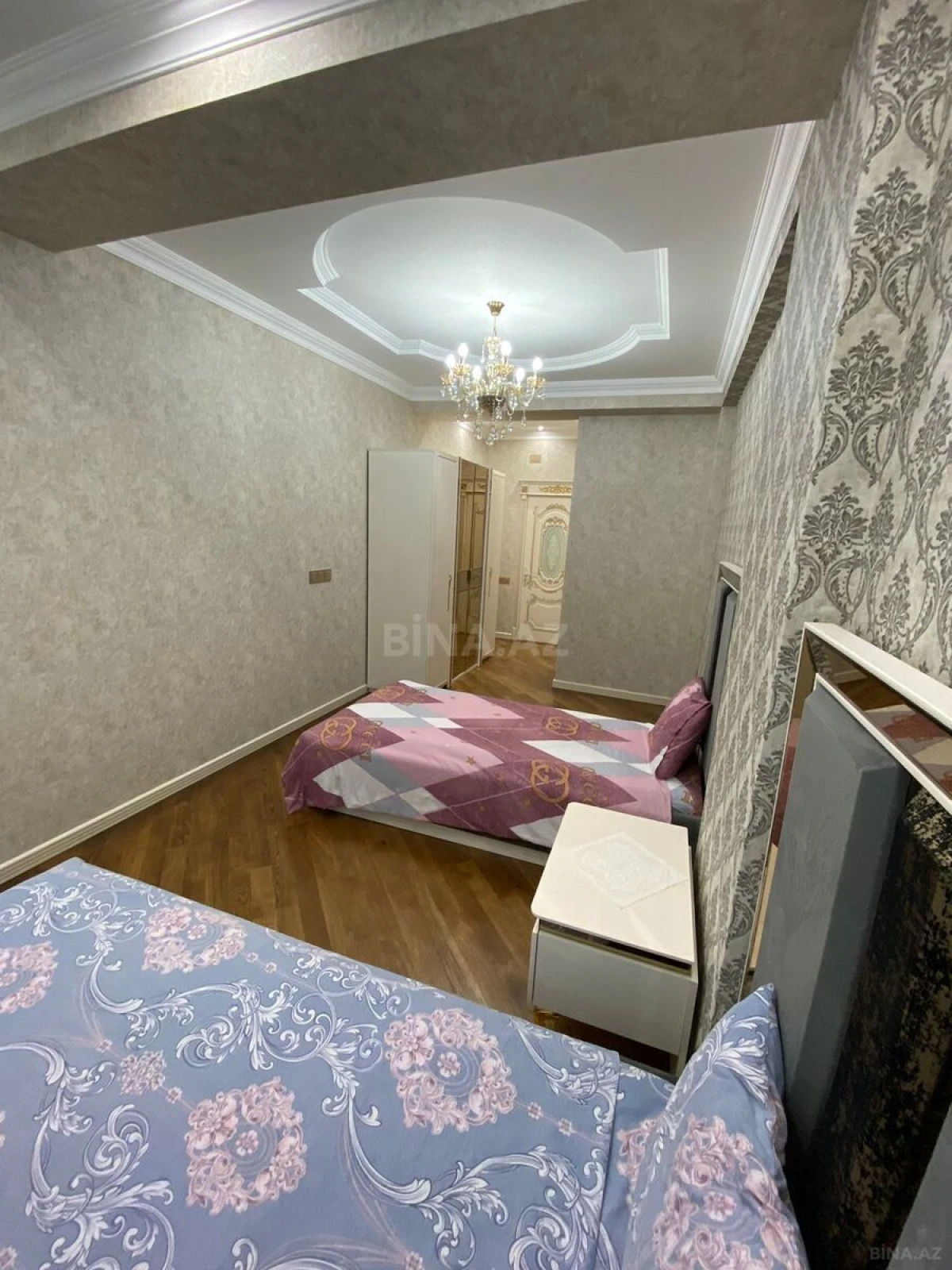 Kirayə verilir 3 otaqlı mənzil 140 m²