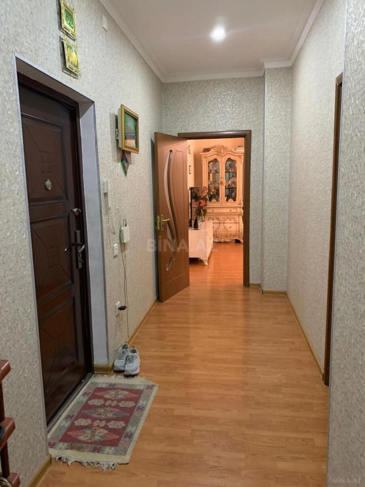 Kirayə verilir 2 otaqlı mənzil 85 m²