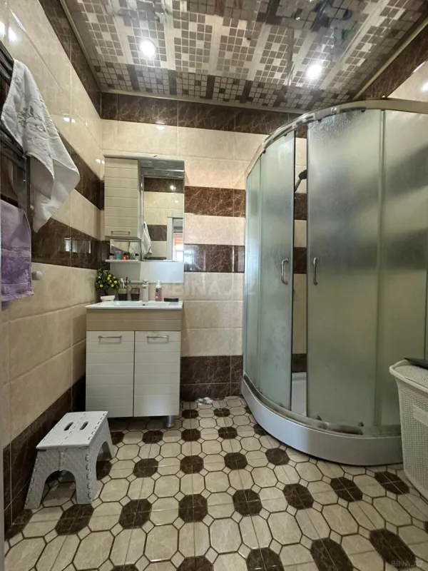 Satılır 3 otaqlı mənzil 111 m²
