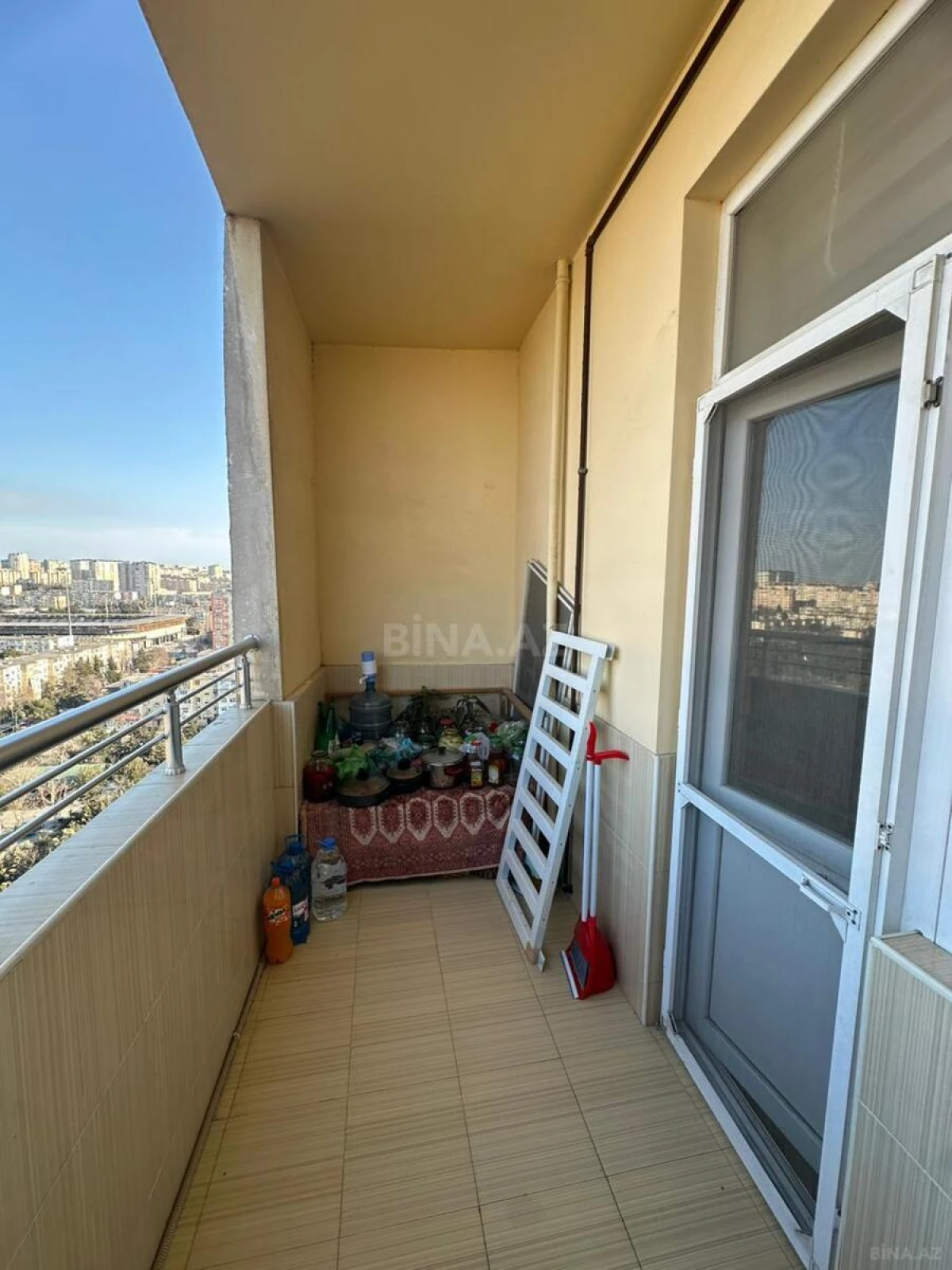 Satılır 3 otaqlı mənzil 111 m²