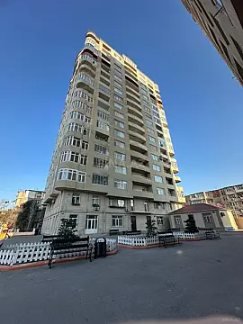 Satılır 3 otaqlı mənzil 111 m²