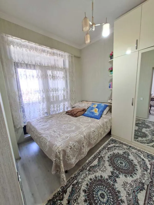 Satılır 2 otaqlı mənzil 65 m²