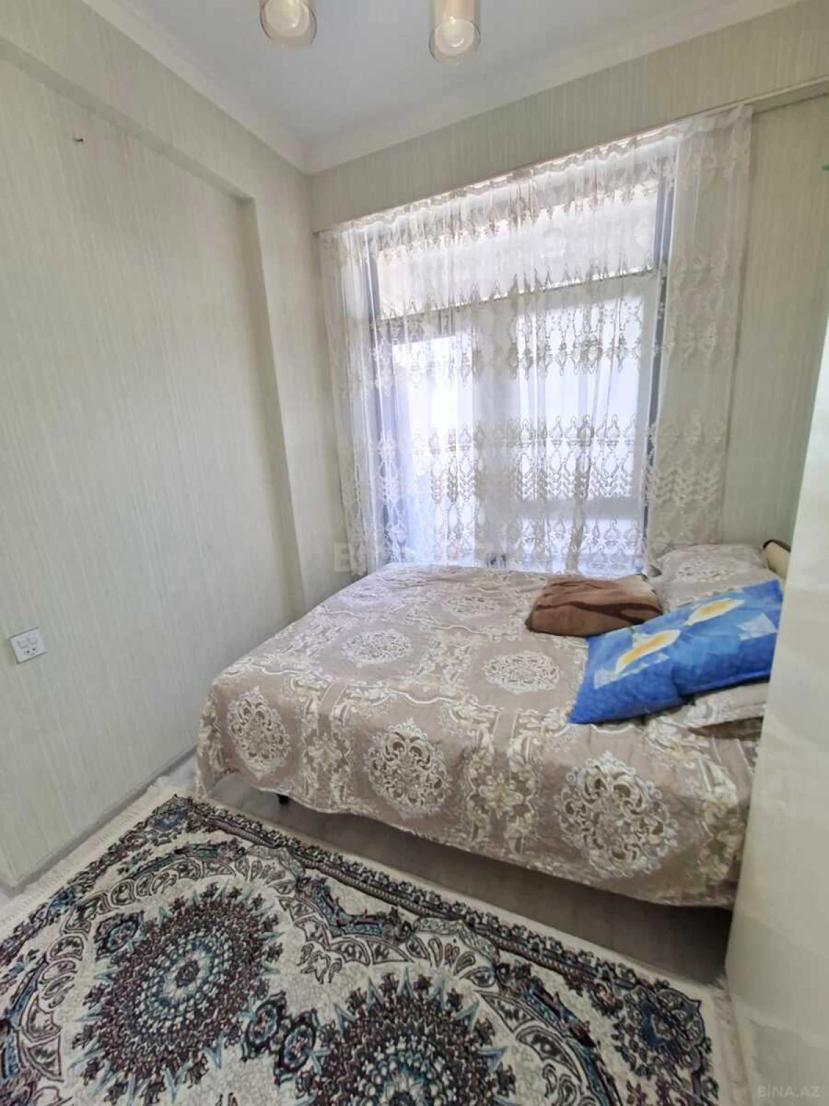 Satılır 2 otaqlı mənzil 65 m²