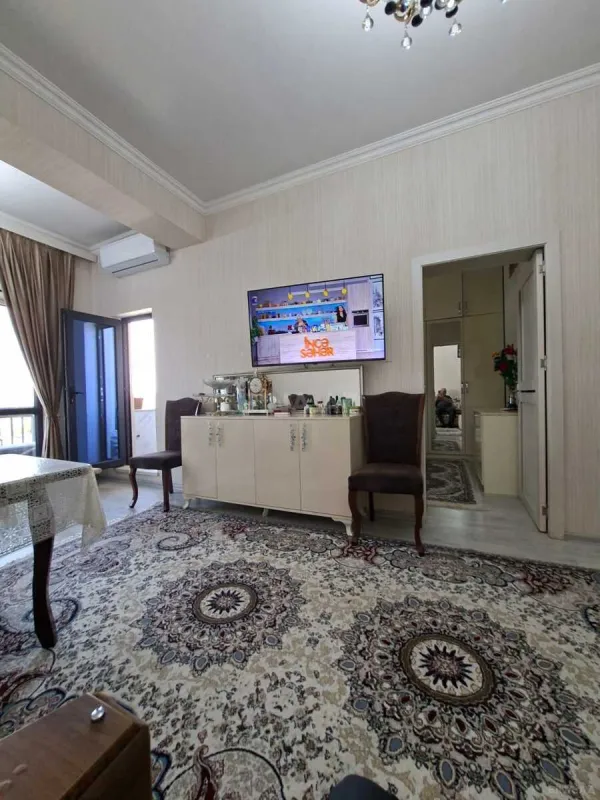Satılır 2 otaqlı mənzil 65 m²