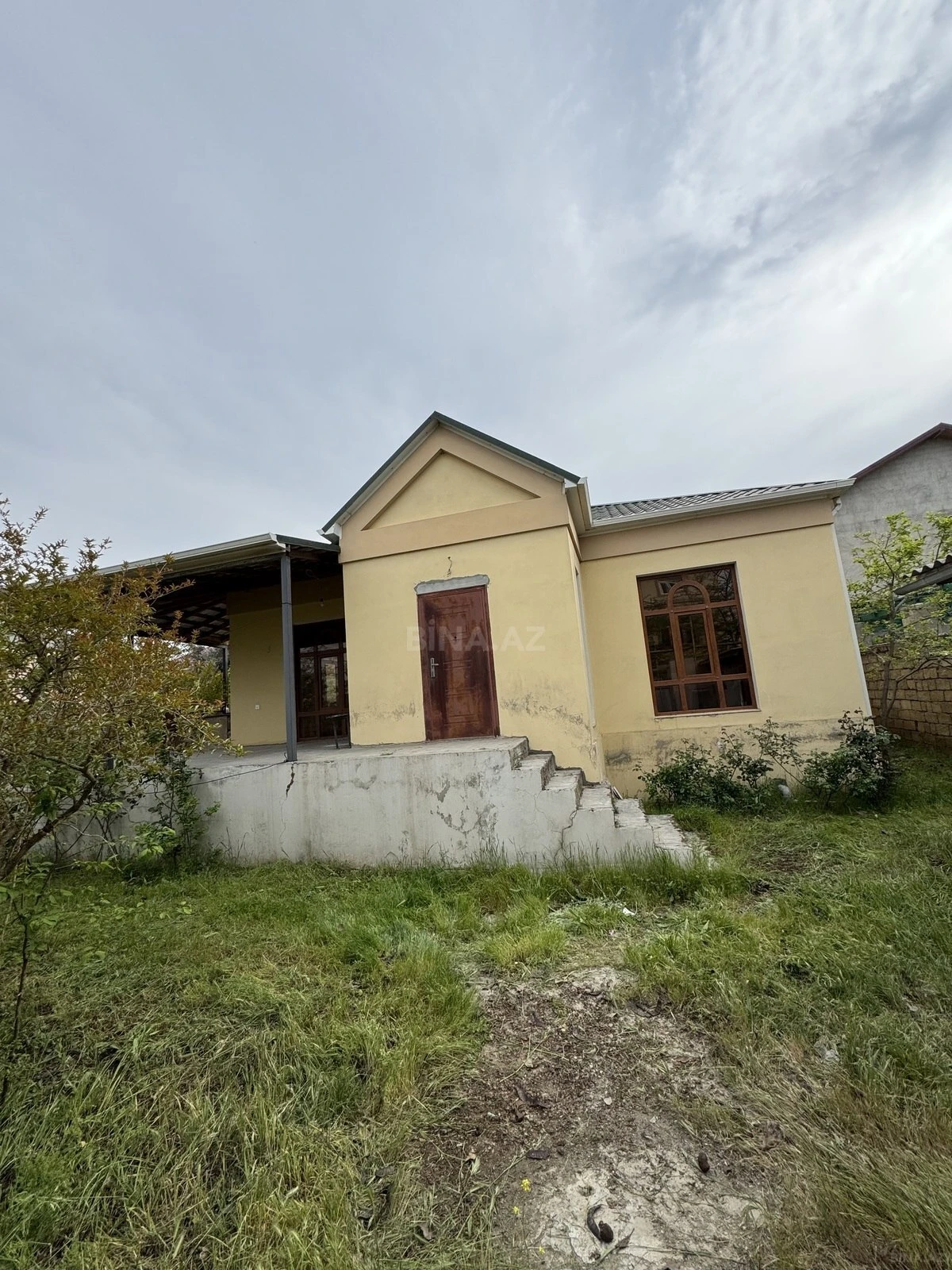 Satılır 3 otaqlı həyət evi 105 m²
