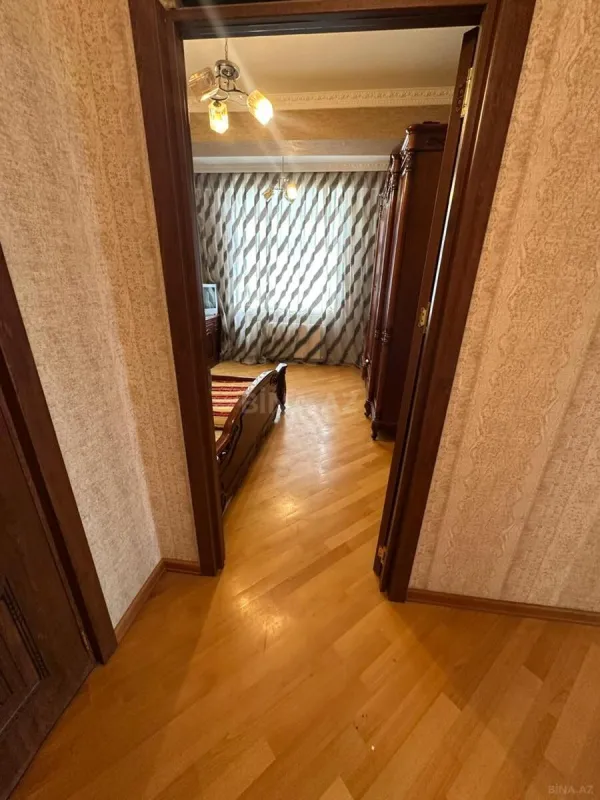 Satılır 2 otaqlı mənzil 87 m²