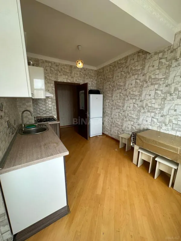 Satılır 2 otaqlı mənzil 87 m²