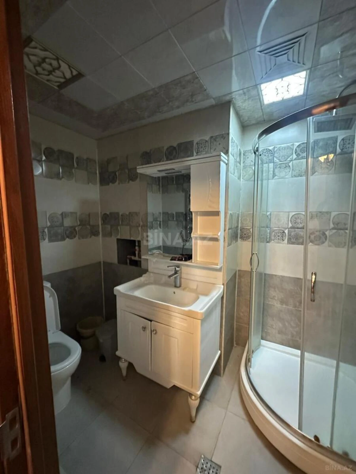 Satılır 2 otaqlı mənzil 87 m²