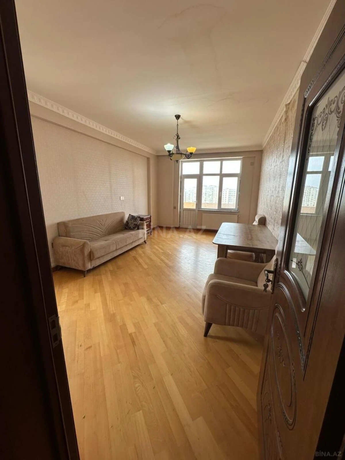 Satılır 2 otaqlı mənzil 87 m²
