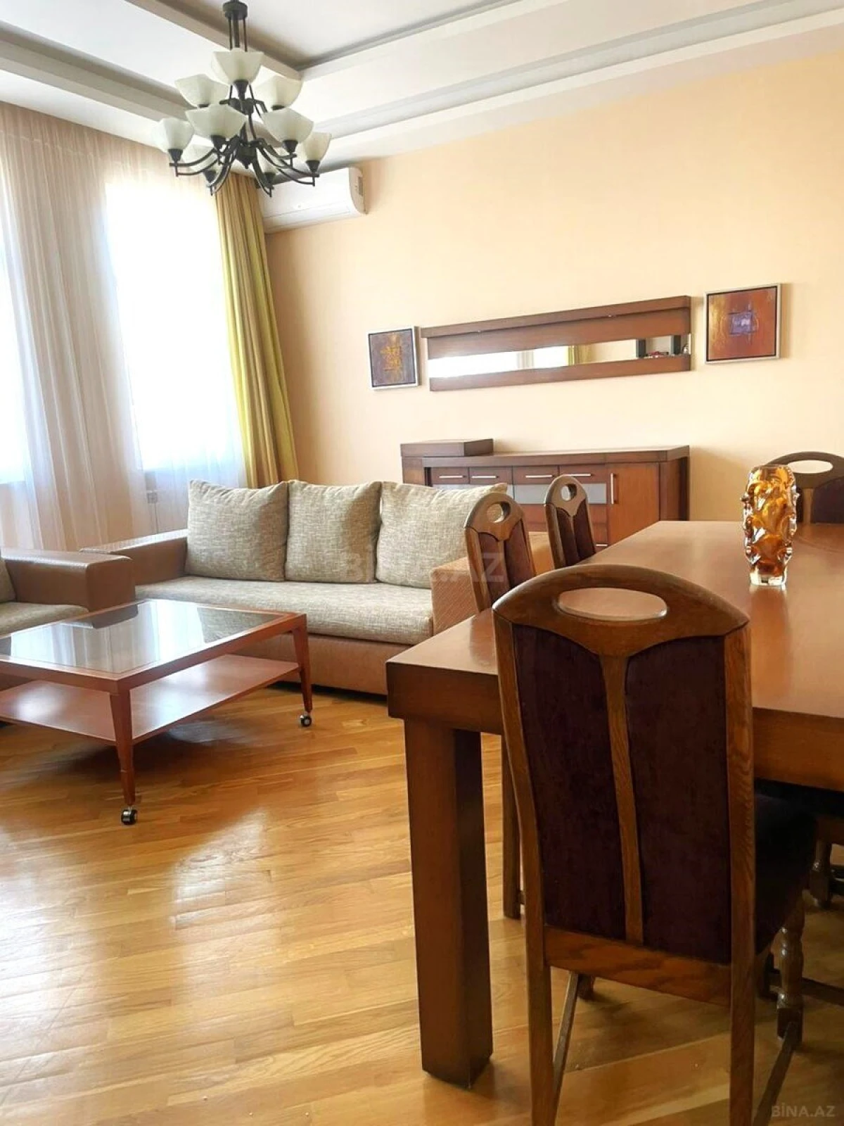 Kirayə verilir 4 otaqlı mənzil 130 m²