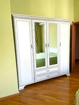 Kirayə verilir 4 otaqlı mənzil 130 m²