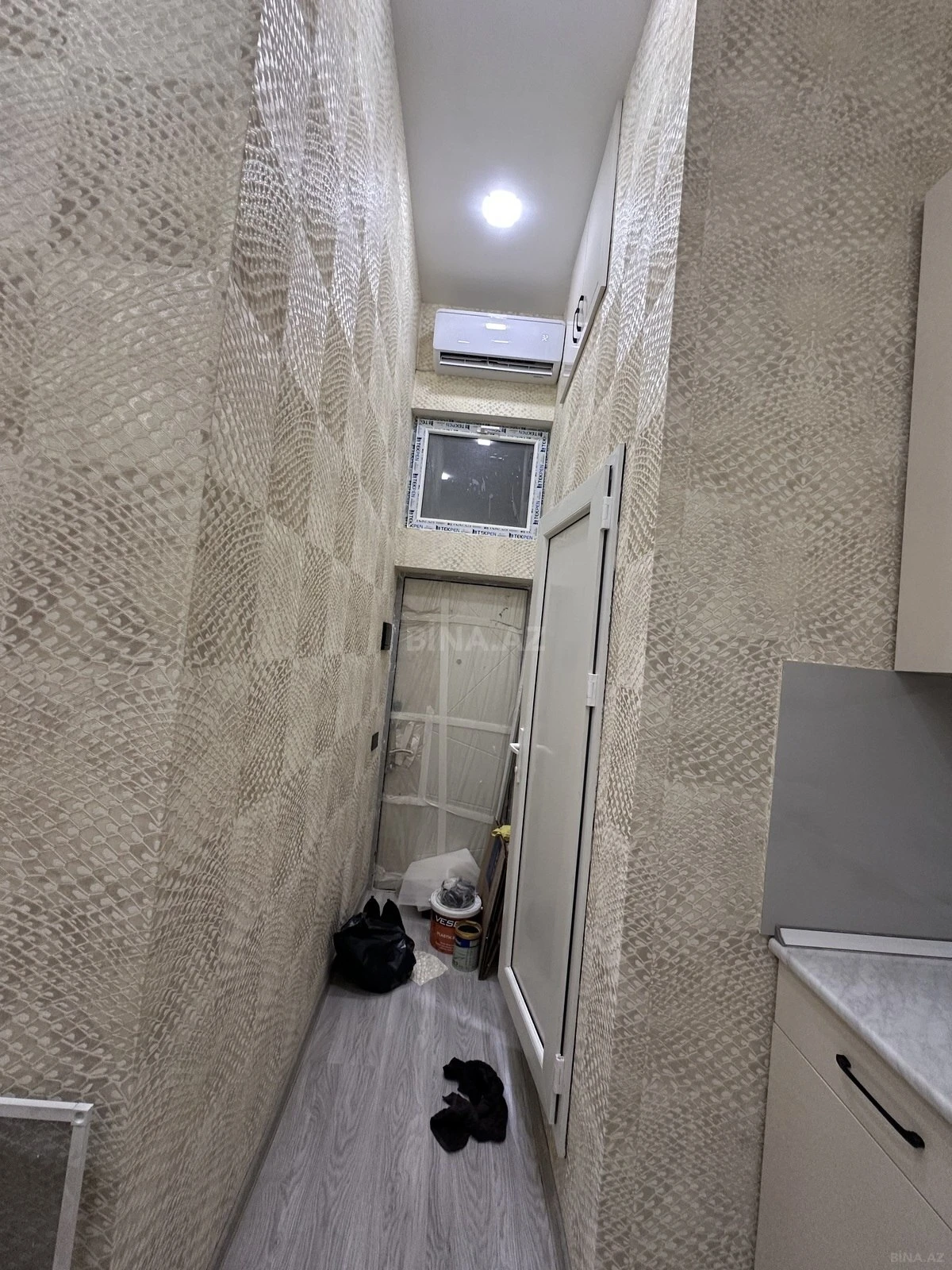 Kirayə verilir 1 otaqlı ofis 12 m²