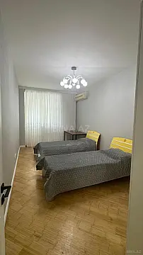 Kirayə verilir 3 otaqlı mənzil 120 m²