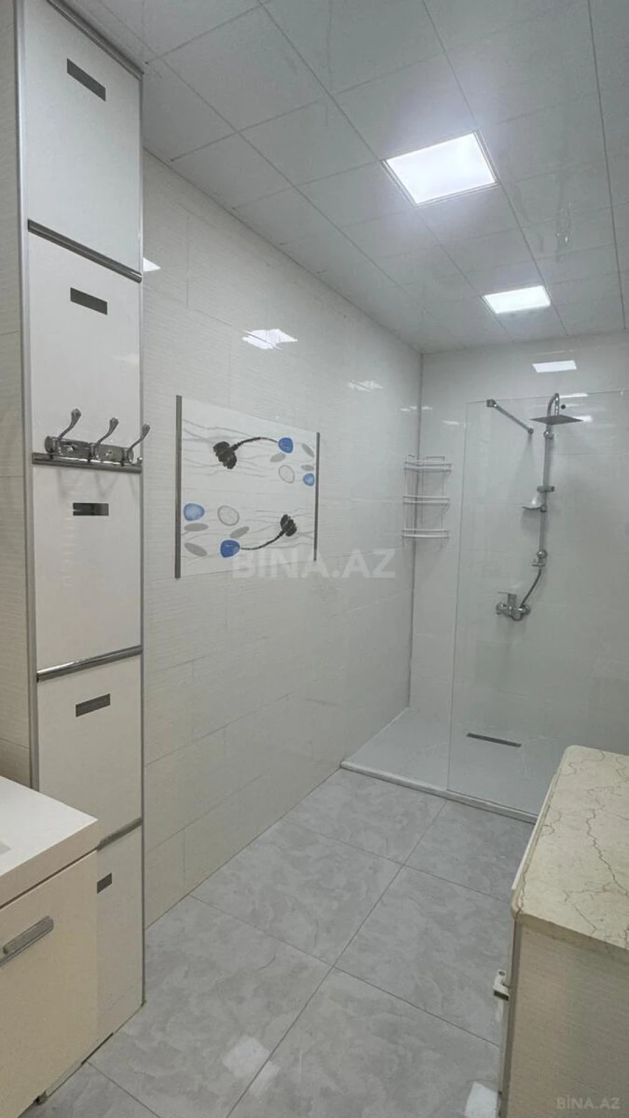 Kirayə verilir 3 otaqlı mənzil 120 m²