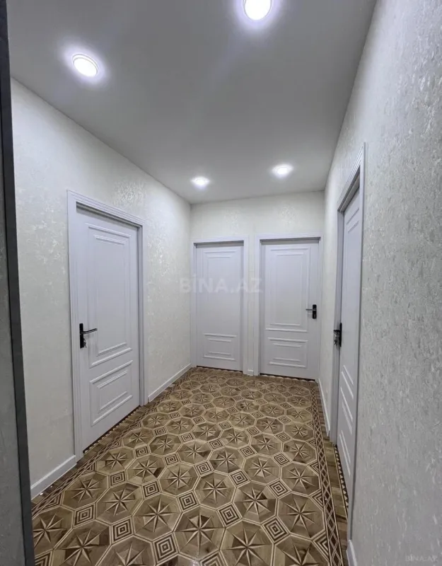 Satılır 4 otaqlı mənzil 100 m²