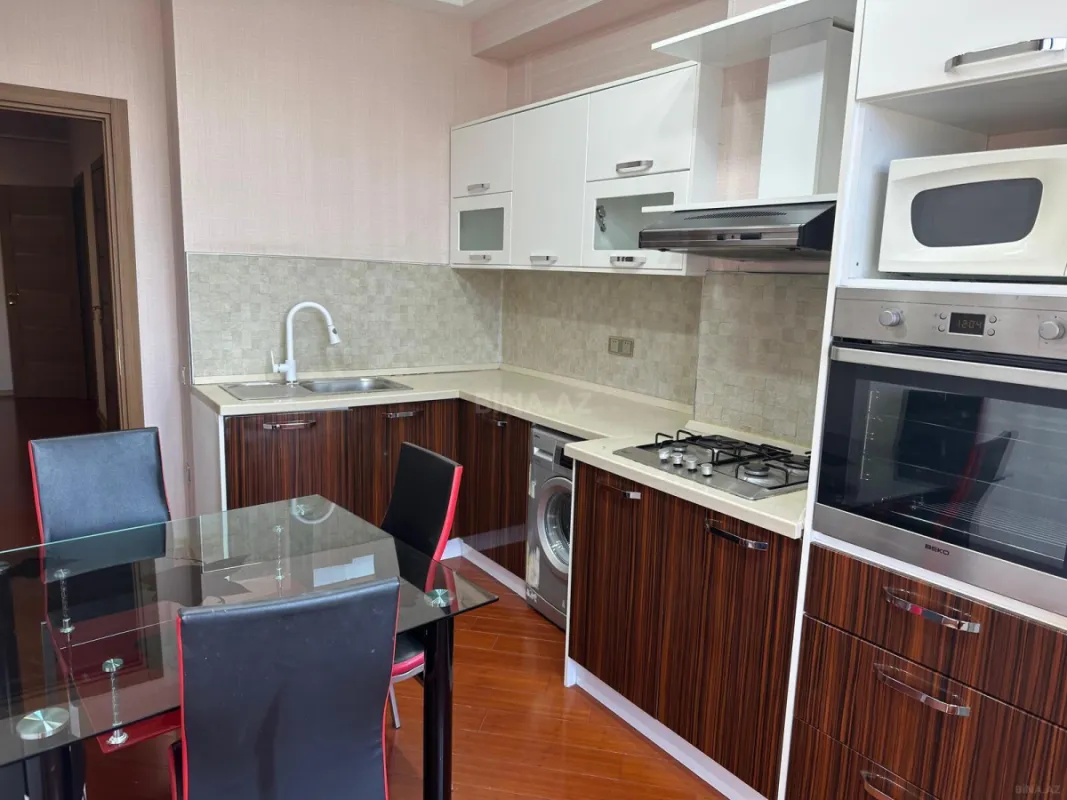 Satılır 2 otaqlı mənzil 95 m²
