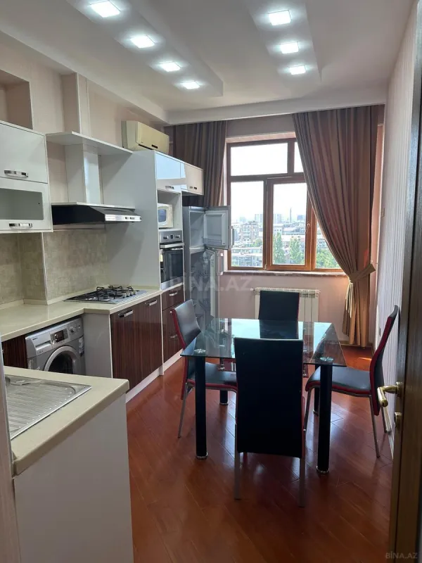 Satılır 2 otaqlı mənzil 95 m²