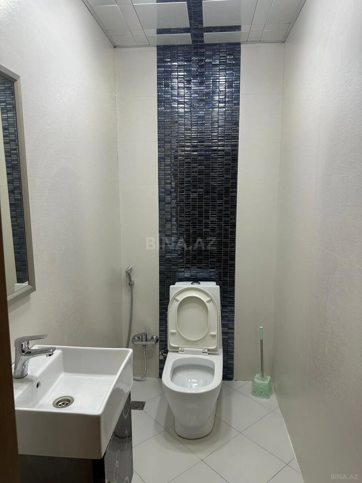 Satılır 2 otaqlı mənzil 95 m²
