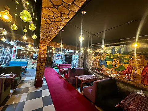 Satılır obyekt 207 m²