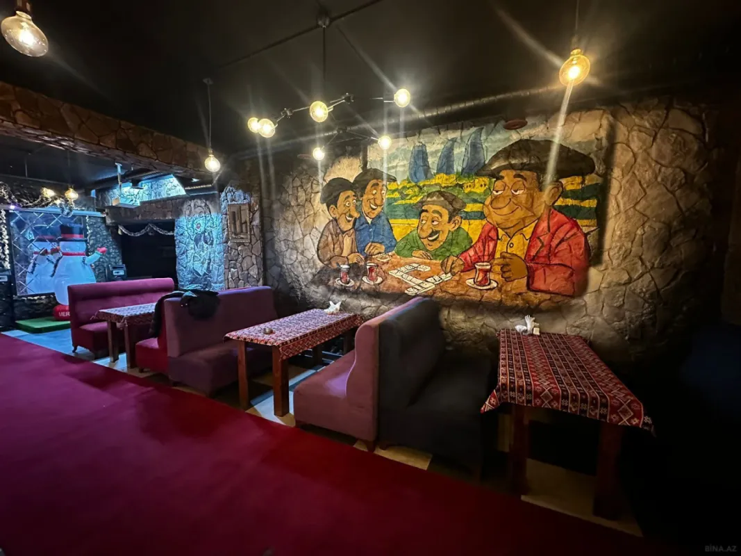 Satılır obyekt 207 m²