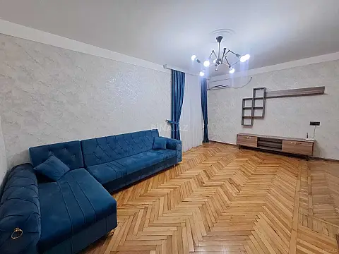Satılır 2 otaqlı mənzil 40 m² — Bakı, İnşaatçılar 2 otaq 40.00 m²