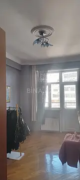 Satılır 2 otaqlı mənzil 61 m²