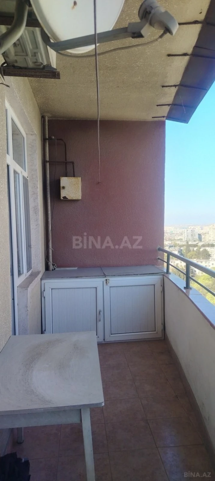 Satılır 2 otaqlı mənzil 61 m²