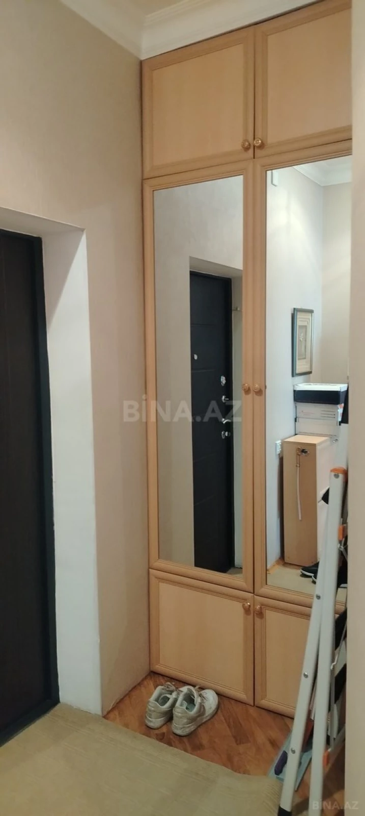 Satılır 2 otaqlı mənzil 61 m²