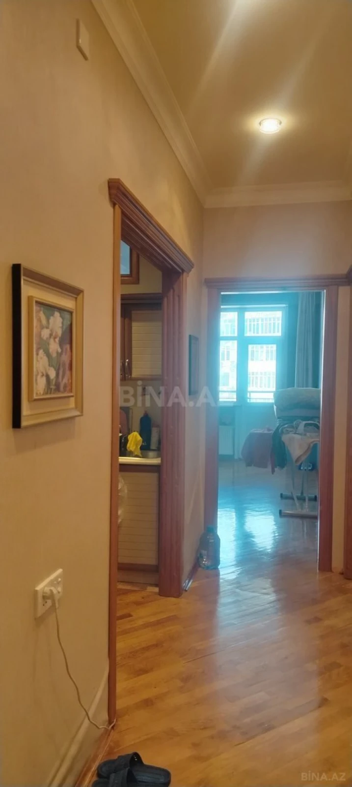 Satılır 2 otaqlı mənzil 61 m²