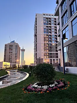 Satılır 2 otaqlı mənzil 73 m²