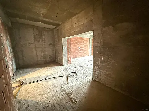 Satılır 2 otaqlı mənzil 73 m²