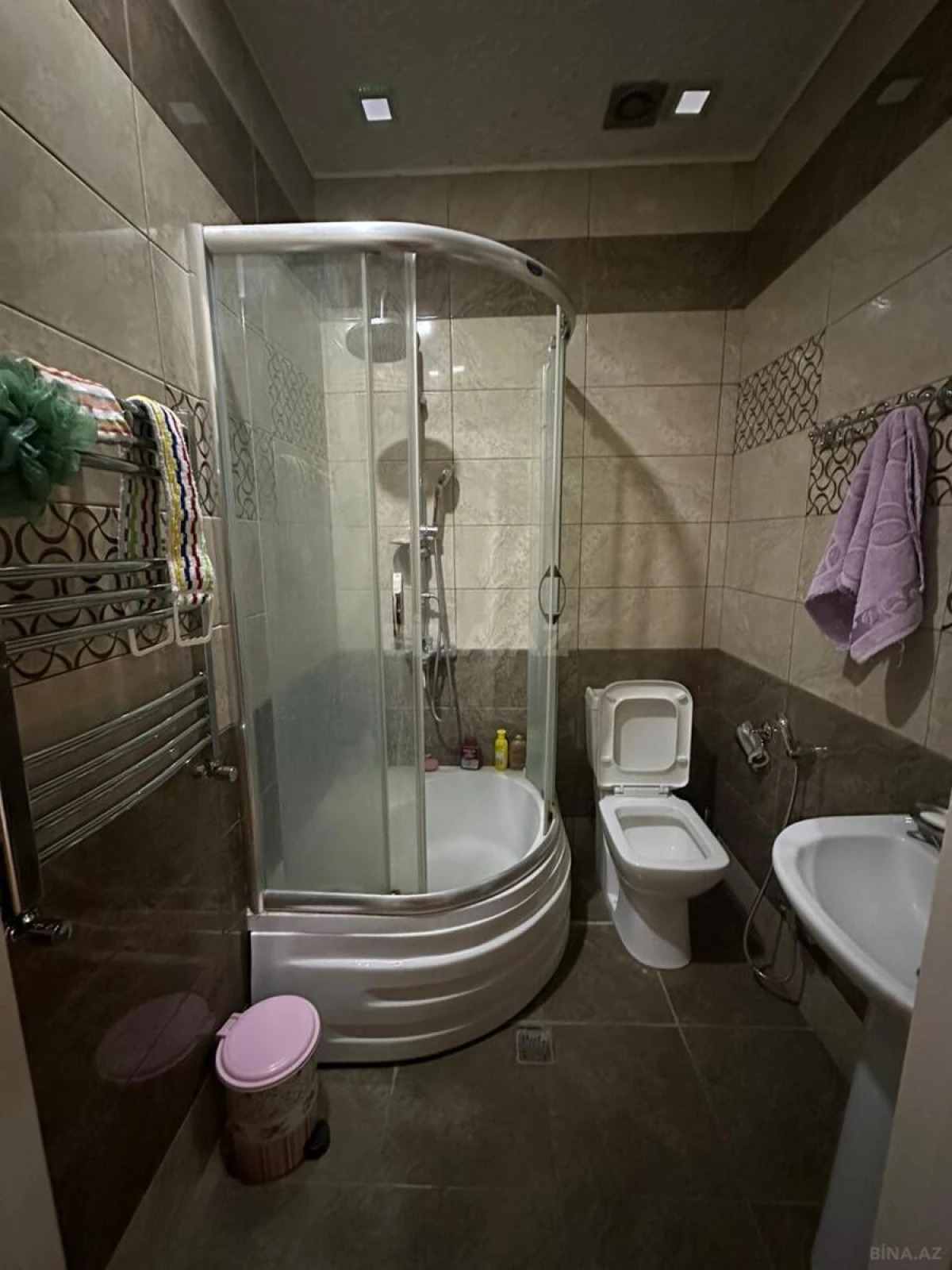 Satılır 5 otaqlı mənzil 152 m²