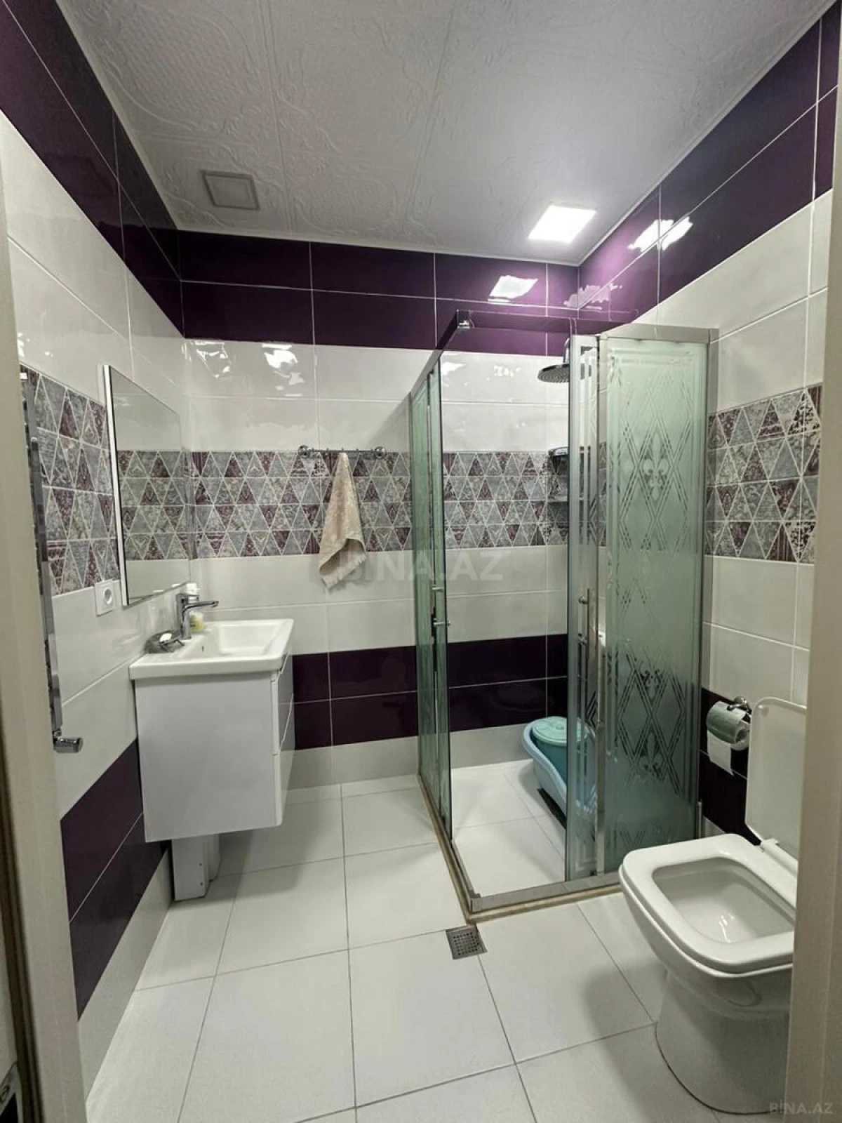 Satılır 5 otaqlı mənzil 152 m²
