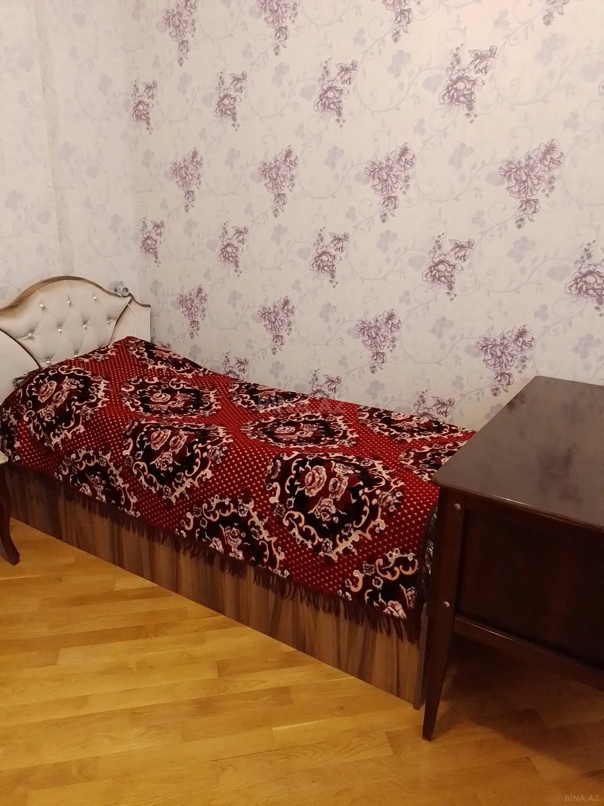 Satılır 3 otaqlı mənzil 130 m²