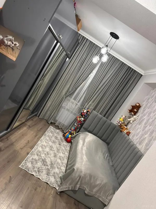Satılır 3 otaqlı mənzil 107 m²