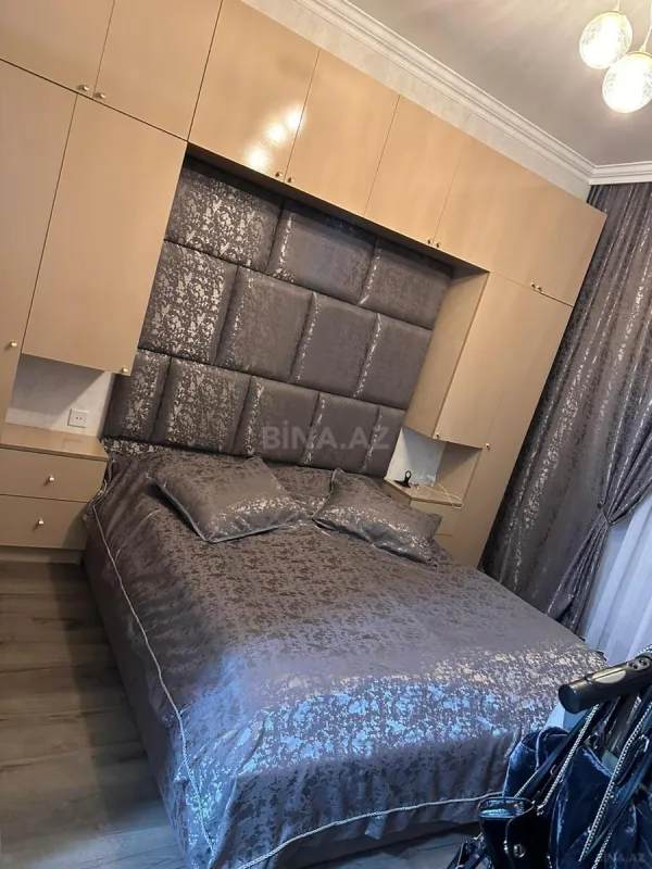 Satılır 3 otaqlı mənzil 107 m²