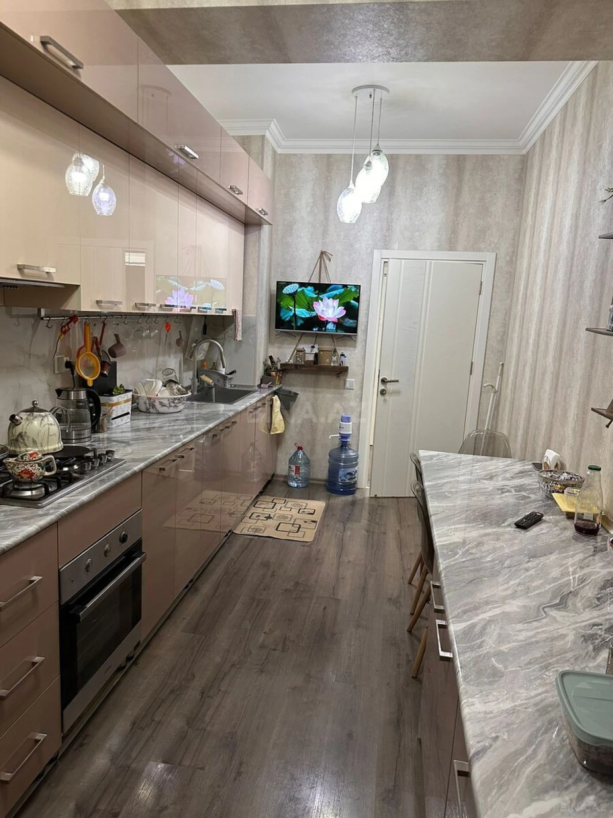 Satılır 3 otaqlı mənzil 107 m²