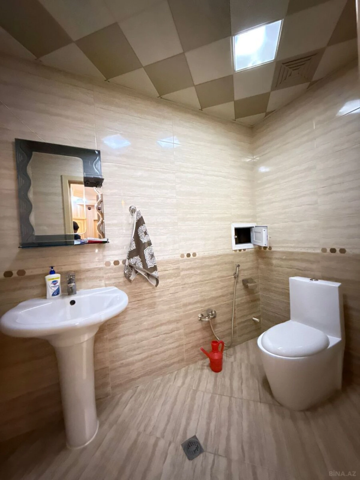 Satılır 3 otaqlı mənzil 127 m²