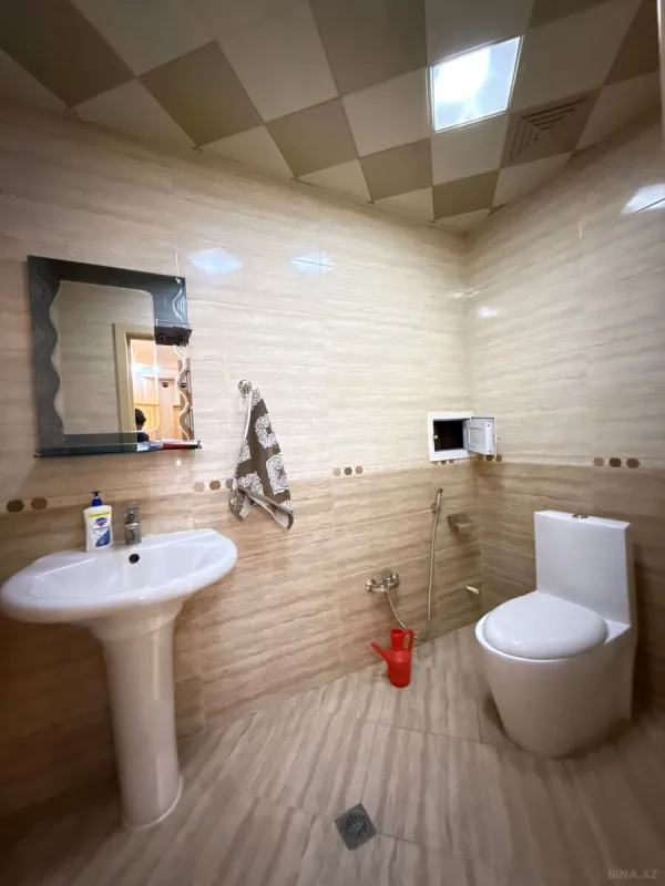 Satılır 3 otaqlı mənzil 127 m²