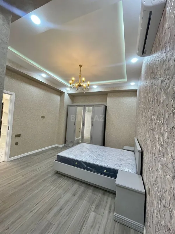 Kirayə verilir 2 otaqlı mənzil 90 m²