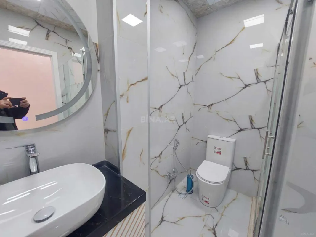 Kirayə verilir 2 otaqlı mənzil 90 m²