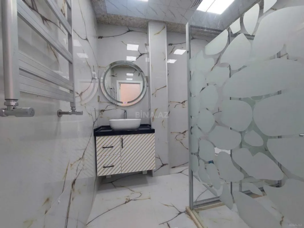 Kirayə verilir 2 otaqlı mənzil 90 m²