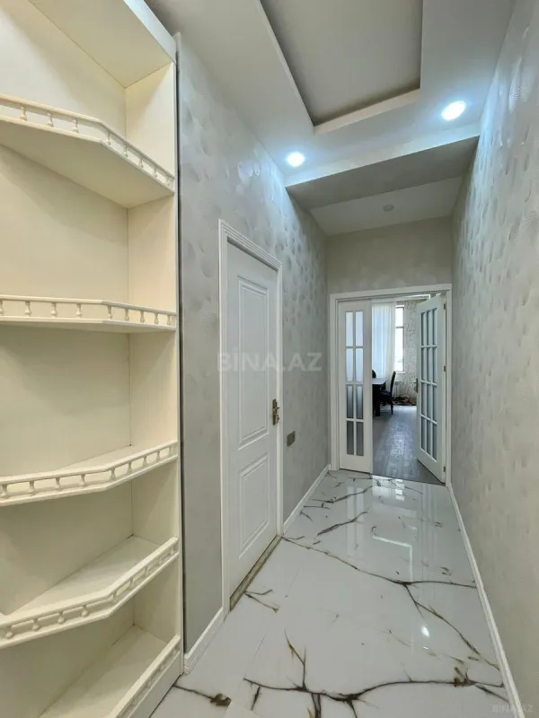 Kirayə verilir 2 otaqlı mənzil 90 m²
