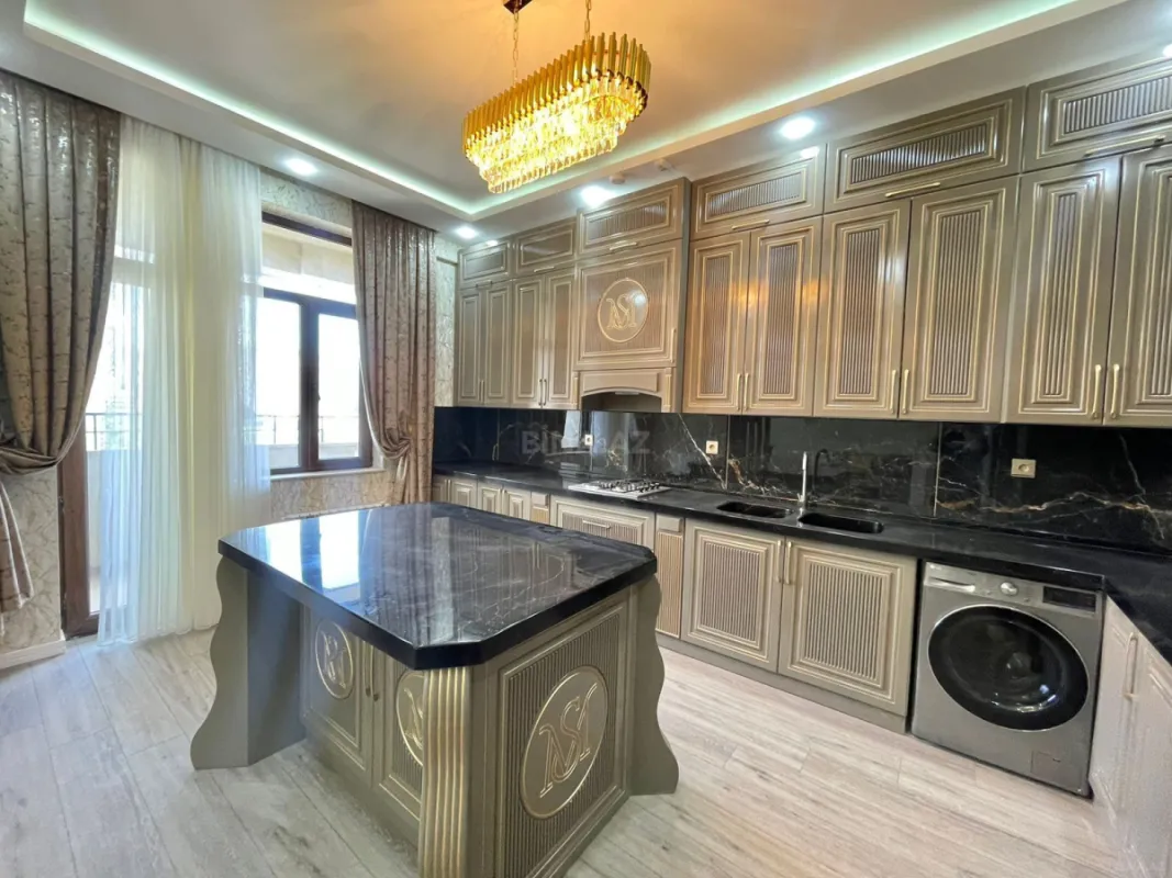 Kirayə verilir 2 otaqlı mənzil 90 m²
