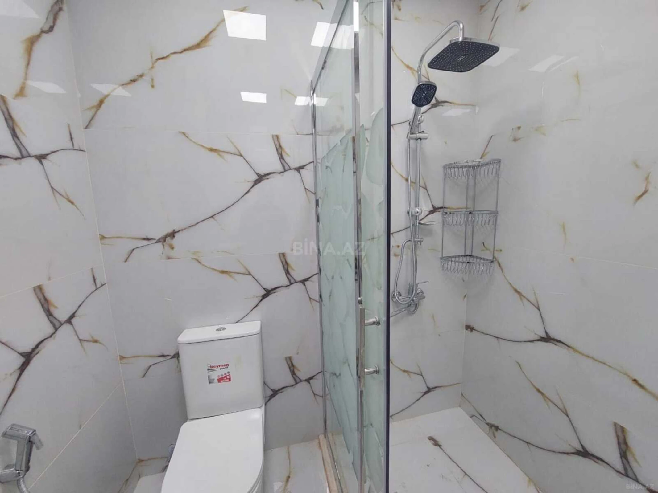 Kirayə verilir 2 otaqlı mənzil 90 m²