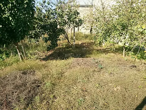 Satılır 8 otaqlı həyət evi 350 m²
