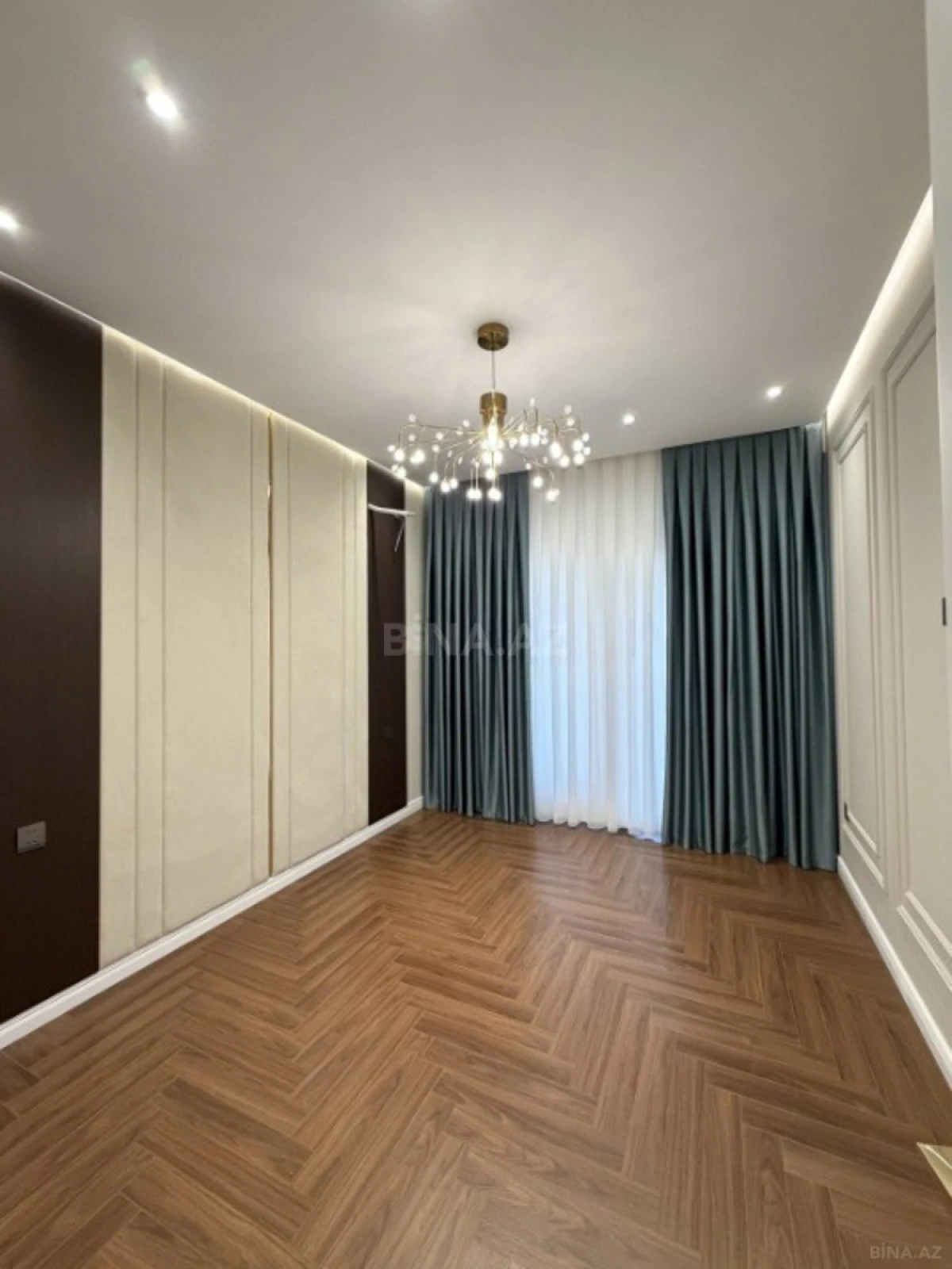 Satılır 3 otaqlı mənzil 96 m²
