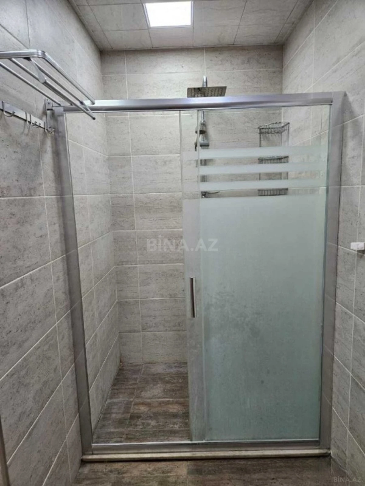 Kirayə verilir 2 otaqlı mənzil 90 m²