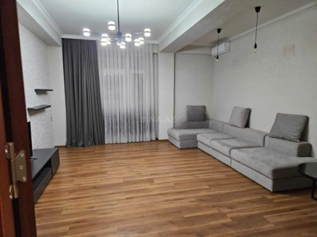 Kirayə verilir 2 otaqlı mənzil 90 m²